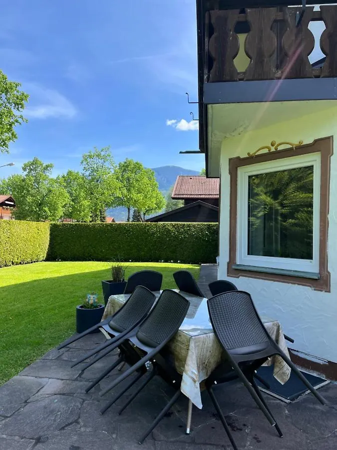 Doppelhaushaelfte Zugspitzblick Mit Privatem Garten Garmisch-Partenkirchen 0*,  Tyskland